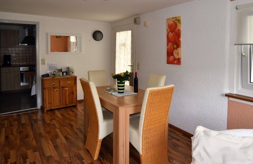 Muellheim Apartamento | Ferienwohnung mit 50qm, 1 Schlafzimmer für Max. 4 Personen