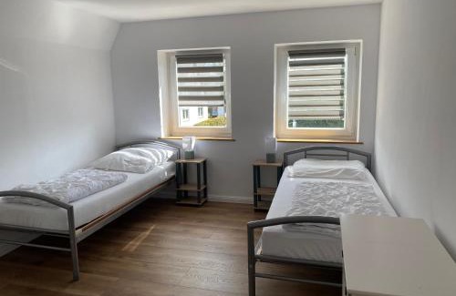 Flensburg Apartamento | Ferienwohnung mit Balkon und Garten OG