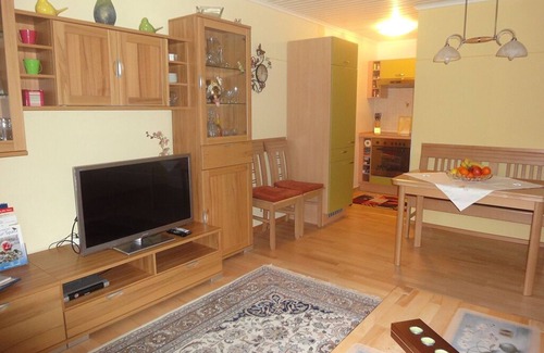 Bad Birnbach Apartamento | Apartamento con balcón y excelentes vistas del campo