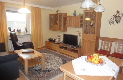 Bad Birnbach Apartamento | Apartamento con balcón y excelentes vistas del campo