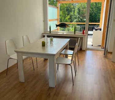 Hamm Apartamento | Ferienwohnung mit eigener Terrasse, Grill und Ausblick in die Natur