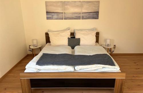 Wilhelmsdorf Apartamento | Ferienwohnung mit Gartenblick