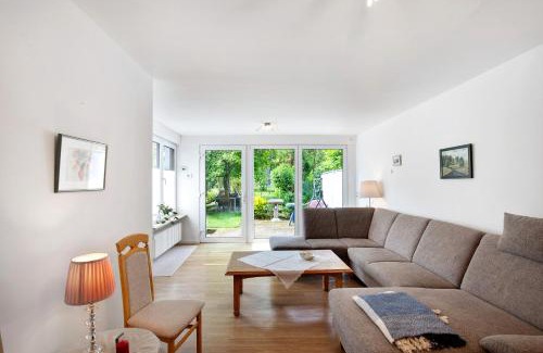 Pellenz Apartamento | Ferienwohnung mit Garten