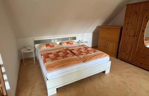 Hollenbach Apartamento | Ferienwohnung mit Küche und Bad