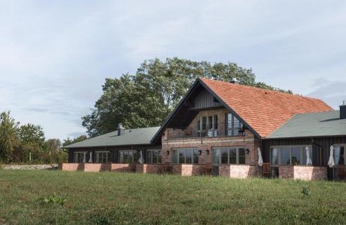 Muritz Casa | Ferienwohnung mit Kamin im Gut Ulrichshusen