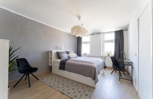 Striesen Apartamento | Ferienwohnung mit Parkplatz & Balkon nahe Elbe