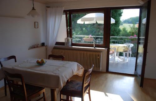 Ottenhausen Apartamento | Ferienwohnung mit Pool