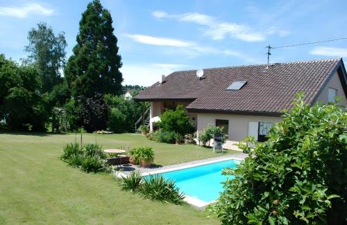 Ottenhausen Apartamento | Ferienwohnung mit Pool
