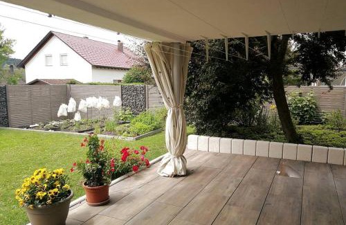 Neufra Apartamento | Ferienwohnung mit Sauna und schönem Garten