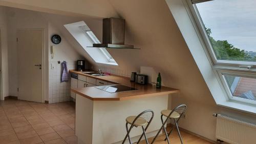 Moehnesee Apartamento | Ferienwohnung mit See- und Waldblick