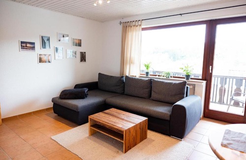Niedersfeld Apartamento | Ferienwohnung mit Seeblick — Sport und Erholung
