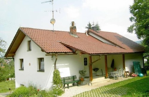 Neuschoenau Apartamento | Ferienwohnung mit Terrasse und Grillmöglichkeit