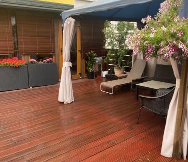 Aue Apartamento | Ferienwohnung mit Terrasse