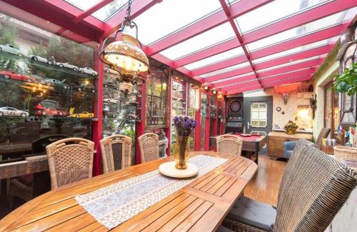Wismar Apartamento | Ferienwohnung mit Wintergarten in Wismar, cleaning included