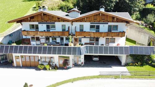 Gerlosbergeben Apartamento | Ferienwohnung Natural B
