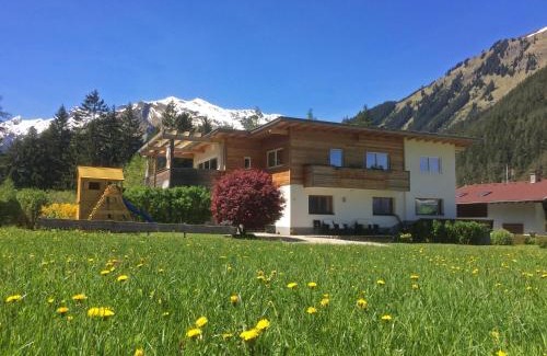 Bach Apartamento | Ferienwohnung Nety