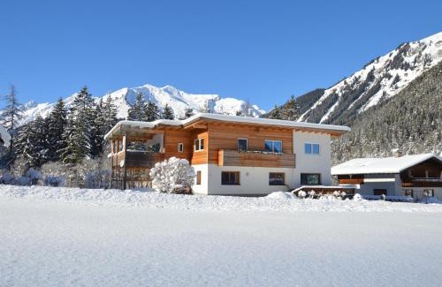 Bach Apartamento | Ferienwohnung Nety