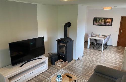 Muritz Apartamento | Ferienwohnung Plaue Auszeit mit Privatstrand und Bootsliegeplatz