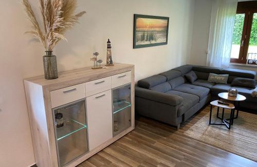 Muritz Apartamento | Ferienwohnung Plaue Auszeit mit Privatstrand und Bootsliegeplatz
