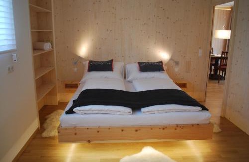 Toster Apartamento | Ferienwohnung Rheintal