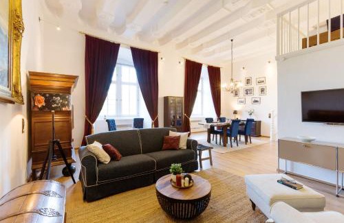 Oberhundem Apartamento | Ferienwohnung Saalstube - Schloss Adolphsburg
