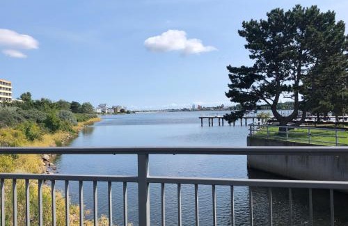 Heiligenhafen Apartamento | Ferienwohnung Sandküste mit Strandkorb & Indoor Spielplatz