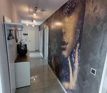 Schloß Neuhaus Apartamento | Ferienwohnung Sandra