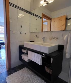 Sent Apartamento | Ferienwohnung Scandella Otto und Monika