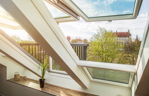Guestrow Apartamento | Ferienwohnung "schlossblick" im Hotel am Schlosspark