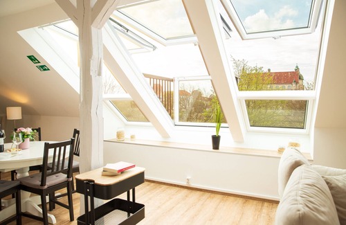 Guestrow Apartamento | Ferienwohnung "schlossblick" im Hotel am Schlosspark