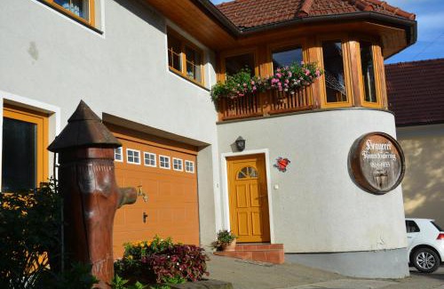 Liebenfels Casa | Ferienwohnung Schmetterling