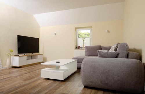 Wiefelstede Apartamento | Ferienwohnung Schwarting