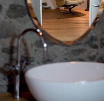 Thun Apartamento | Ferienwohnung Schwert