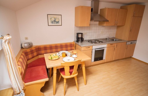 Rimsting Apartamento | Ferienwohnung Seeblick 40 qm, mit Balkon