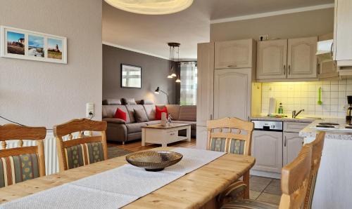Kuhlungsborn Ost Apartamento | Ferienwohnung Silke