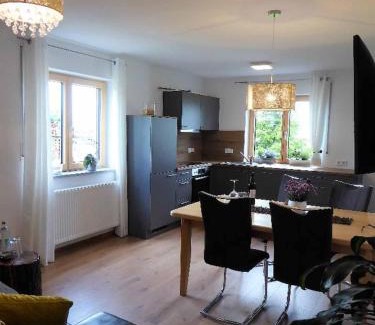 Michelsneukirchen Apartamento | Ferienwohnung Sonnenplatzl