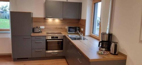 Michelsneukirchen Apartamento | Ferienwohnung Sonnenplatzl