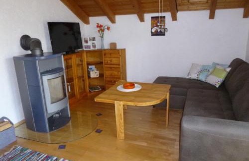 Bergatreute Apartamento | Ferienwohnung Sonnenberg