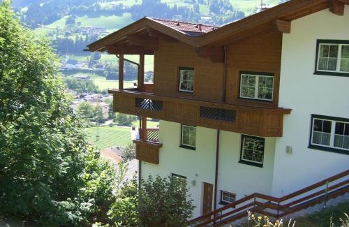 Hainzenberg Apartamento | Ferienwohnung Sonnentraum