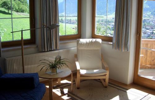 Hainzenberg Apartamento | Ferienwohnung Sonnentraum