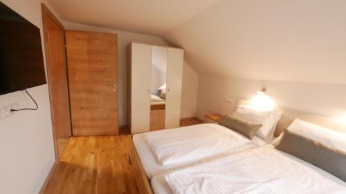 Tieschen Apartamento | Ferienwohnung Steintal