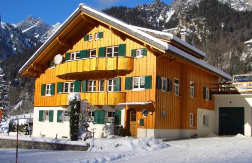 Wald am Arlberg Apartamento | Ferienwohnung Stelzis