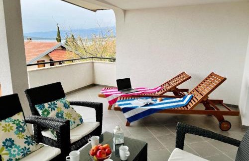 Gornji Karin Apartamento | Ferienwohnung Stela In Karin Gornji