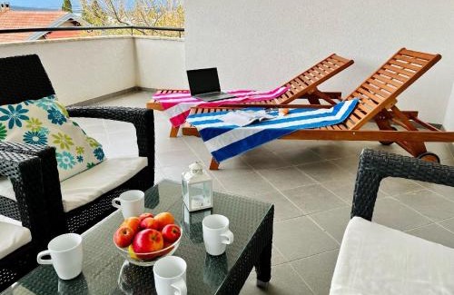 Gornji Karin Apartamento | Ferienwohnung Stela In Karin Gornji