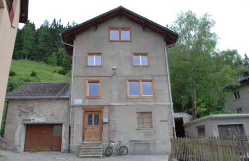 Andermatt Apartamento | Ferienwohnung Troegligasse