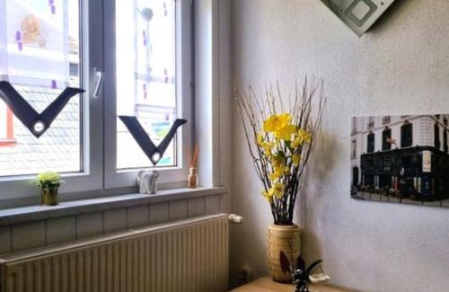 Grossbreitenbach Apartamento | Ferienwohnung Urlaub über den Second Hand Lädchen