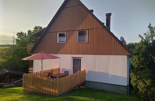 Hemfurth-Edersee Apartamento | Ferienwohnung-vivienne - Fewo , mit 3 EZ, Terasse,