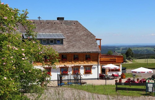 Bonndorf Apartamento | Ferienwohnung Waldrauschen in der Höhenpension Glashütte