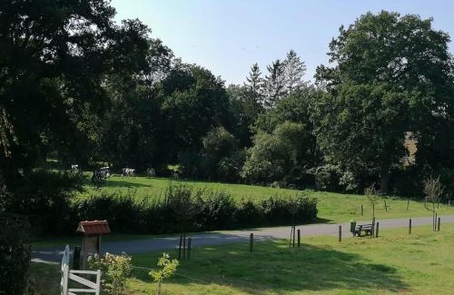 Backemoor Apartamento | Ferienwohnung "Wallheckenblick Schatteburg", 95159