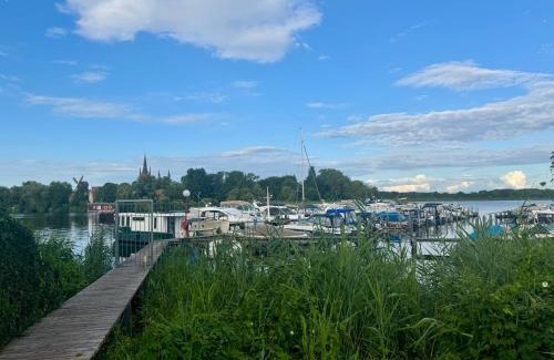 Werder Apartamento | Ferienwohnung Weidenkörbchen am Wasser in Werder Havel